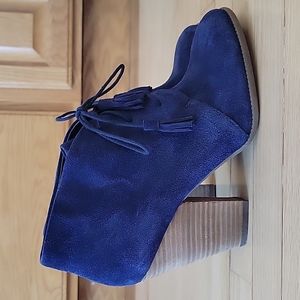 3/$10 SOLE SOCIETY leather lace-up heeled ankle boots blue size 8.5